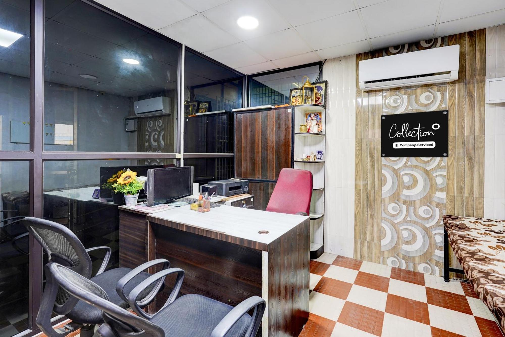 צ'נאי Collection O Perumbakkam Main Road מראה חיצוני תמונה